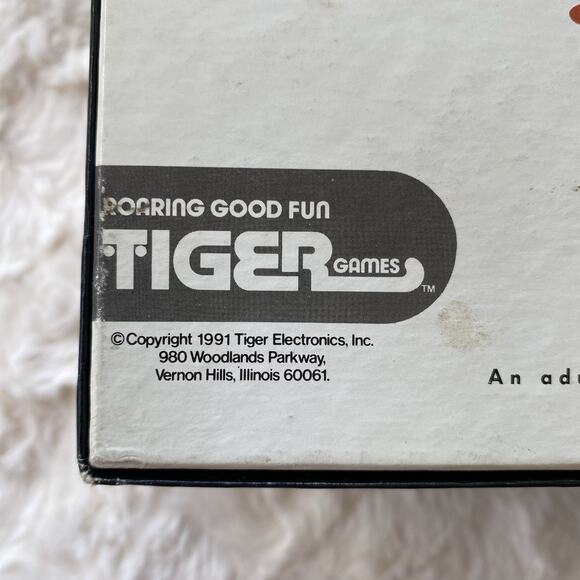 Chauvinist Pigs Board Game by Tiger Vintage‎ 1991 Edition Complete Pre Owned - Picture 4 of 9